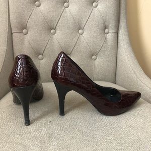 Burgundy coloured crocodile print stiletto heels Nine West